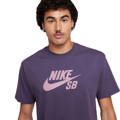 Camiseta Nike SB Roxa Icon na internet