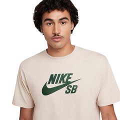 Camiseta Nike SB Branco Off e Verde na internet