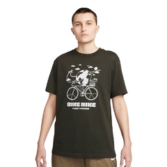 Camiseta Nike Earth Day Verde