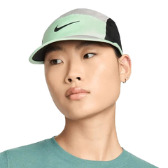 Boné Nike Five Panel Cinza e Verde