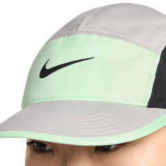 Boné Nike Five Panel Cinza e Verde - comprar online