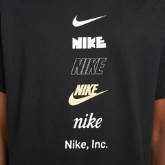 Camiseta Nike Logos Preta na internet