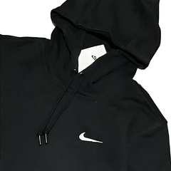 Moletom Nike Mini Swoosh Preto - comprar online