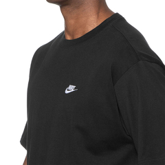 Camiseta Nike Club Oversized Preta na internet