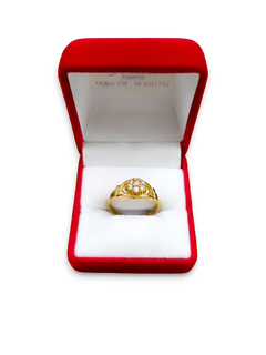 Anillo frutillita de oro 18 kilates con cubics