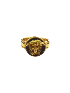 Anillo de oro Versace