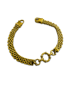 Pulsera de oro amarillo tipo malla para mujer en Fasano Joyeros. Somos la joyería más antigua de Rosario, con casi 100 años en el rubro nos especializamos en la venta y compra de alhajas de oro. Fabricamos alianzas y hacemos arreglos y composturas.