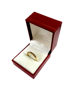 Anillo de oro 18 quilates para mujer de Fasano Joyeros, la joyería más antigua de Rosario.