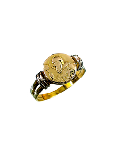 Anillo de oro San Benito