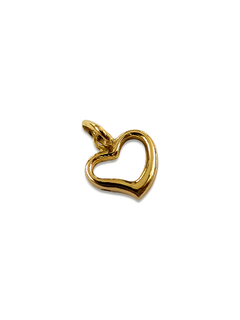 Dije con forma de corazón calado de oro 18k de Fasano Joyeros