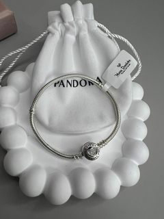 Pulseira fecho coração cravejado inspiração Pandora - comprar online