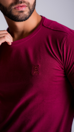 CAMISETA ESSENTIAL | COMFORT - BORDO - comprar online