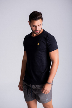 CAMISETA ESSENTIAL | COMFORT - PRETA - Berpairy