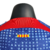 Camisa Barcelona Treino 23/24 - Jogador Nike Masculina - Azul com detalhes em vermelho - comprar online
