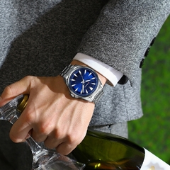 Imagem do Relógio Masculino CURREN Clássico Aço Inox. Ponteiros luminosos