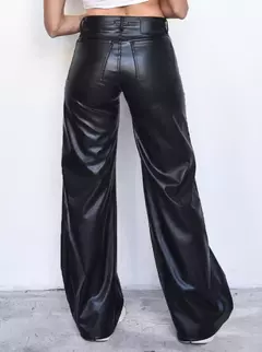 Pantalón Kylie Engomado Black en internet