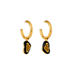 BRINCO MEIA ARGOLA SPOT - RESINA PRETO - DOURADO