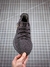 Imagem do Adidas Yeezy 350 Boost V2 "Cinder"