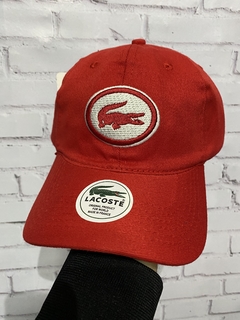 BONÉS LACOSTE na internet