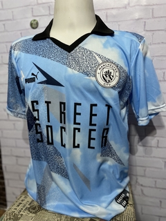 Camisa Manchester City Gola na internet