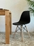 Silla Eames negra