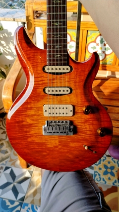 Imagem do Guitarra Terry McInturff Empress Ano 2003 com Case