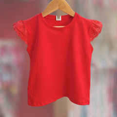 REMERA NENA CON BRODERIE ROJA