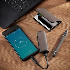 Kit personalizado. Bateria auxiliar para smartphone, bolígrafo y tarjetero. Modelo Santorini