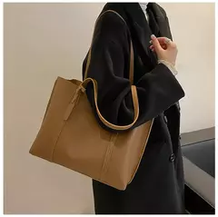 Imagem do Bolsa Patrícia - Praticidade e Elegância