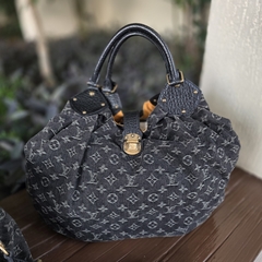 Louis Vuitton Mahina XL