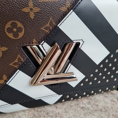 Louis Vuitton Twist MM - comprar online