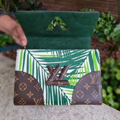 Louis Vuitton Twist MM na internet