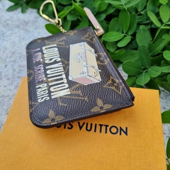 Louis Vuitton Key Pouch na internet