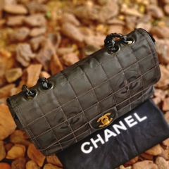 Chanel Travel Line Flap na internet