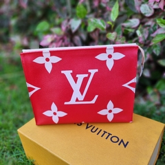 Louis Vuitton Toiletry Pouch 26 - comprar online