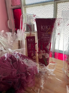 kit orchid and cherry shower soap body mist esponja de regalo.