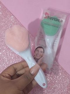 Escova de higiene facial (patinhas)