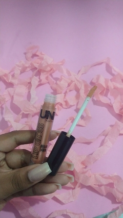 Lip gloss (nude)