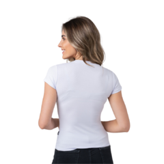 BLUSA DECOTE EM V COM BOLSINHO MANGA CURTA: COR BRANCO cod. 466 na internet