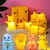 Pikachu Night Light TAKARA TOMY Squirtle Anime Luz Suave Quarto de cabeceira Pokemon Charmander Luz LED Decoração do Quarto Brinquedo Infantil