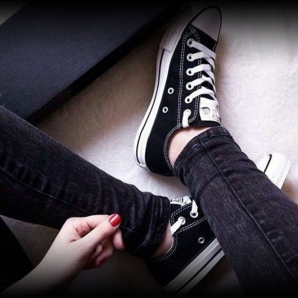 converse negras tumblr