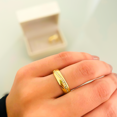 Aliança de casamento Moscou 18K 5mm Abaulada com Zircônia na internet