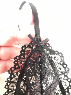 Conjunto Bralette y Tanga de Puntilla Negro en internet