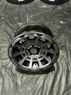 17X8.5 ICON THRUST SMOKED SATIN BLACK TINT 5x127 ET -6 - Trade Tires | Entrega Rápida para todo Brasil