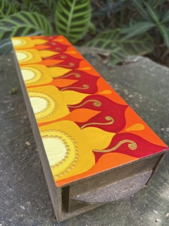 Caixa porta-incensos Fogo - claraluzmandalas.com.br