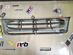 Grade frontal do radiador, cromada original Ford E150 E250 E350 Econoline. Van. 1998 a 2002. - Zera Parts V8 - Peças e acesssórios para veículos da linha de motores V8 e antigos.