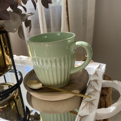 Taza verde malva