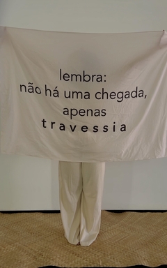 Travessia - Cor OFFwhite ✷ Pareô/Bandeira