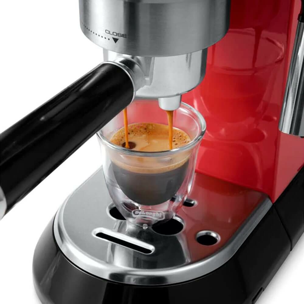 Delonghi Dedica Deluxe Maquina de Caf Expresso EC680R 220V Vermelh