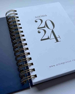 Agenda 2024 Azul Capa com hot stamping dourado e prata Artimpresso na internet